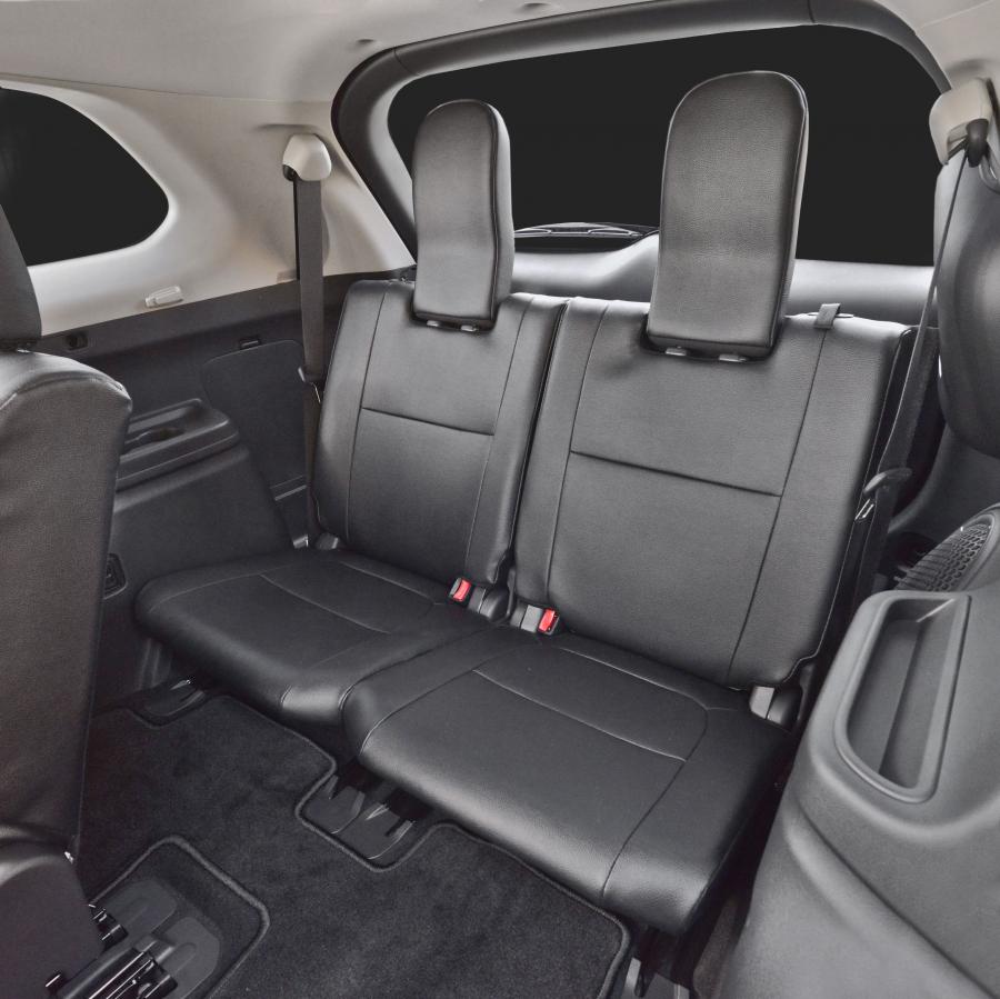  Mitsubishi Outlander 2015 года  (US) (фото 32 из 41)
